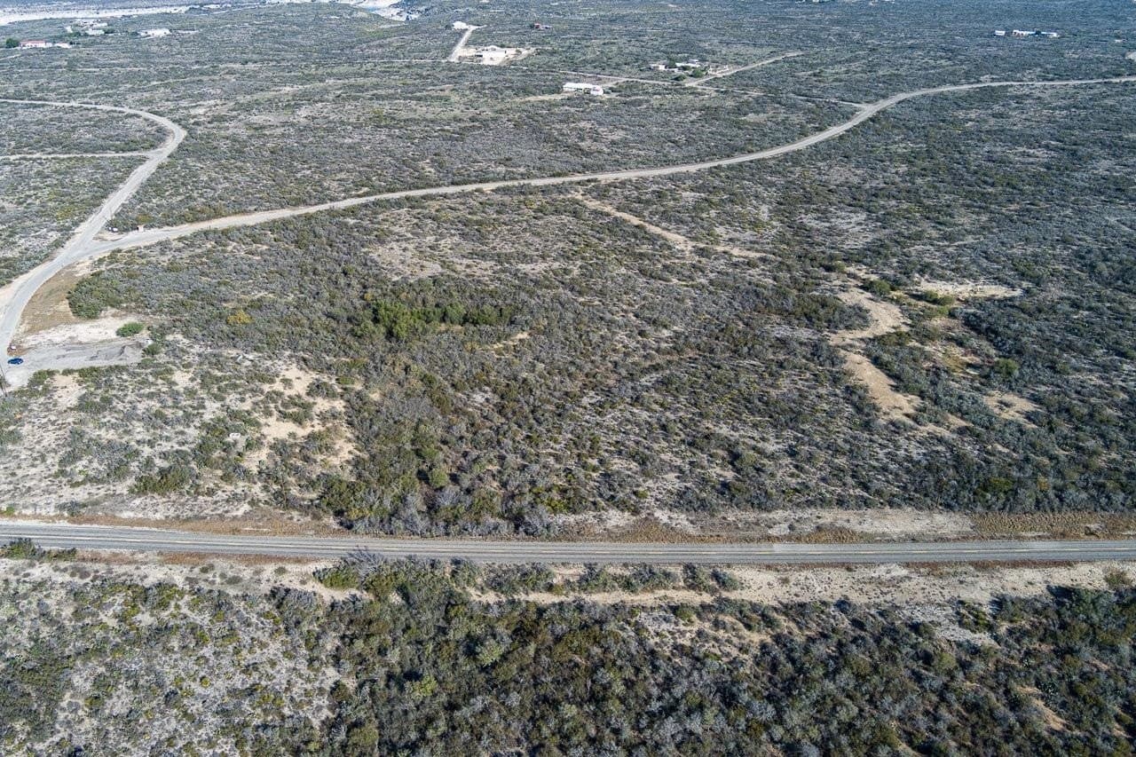 98.97 acres in Val Verde County - photo 34