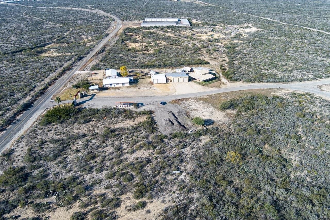 98.97 acres in Val Verde County - photo 31