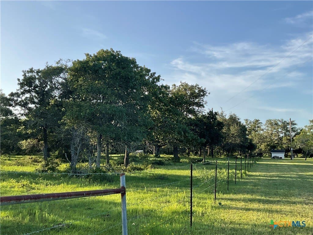 23.25 acres in DeWitt County - photo 21