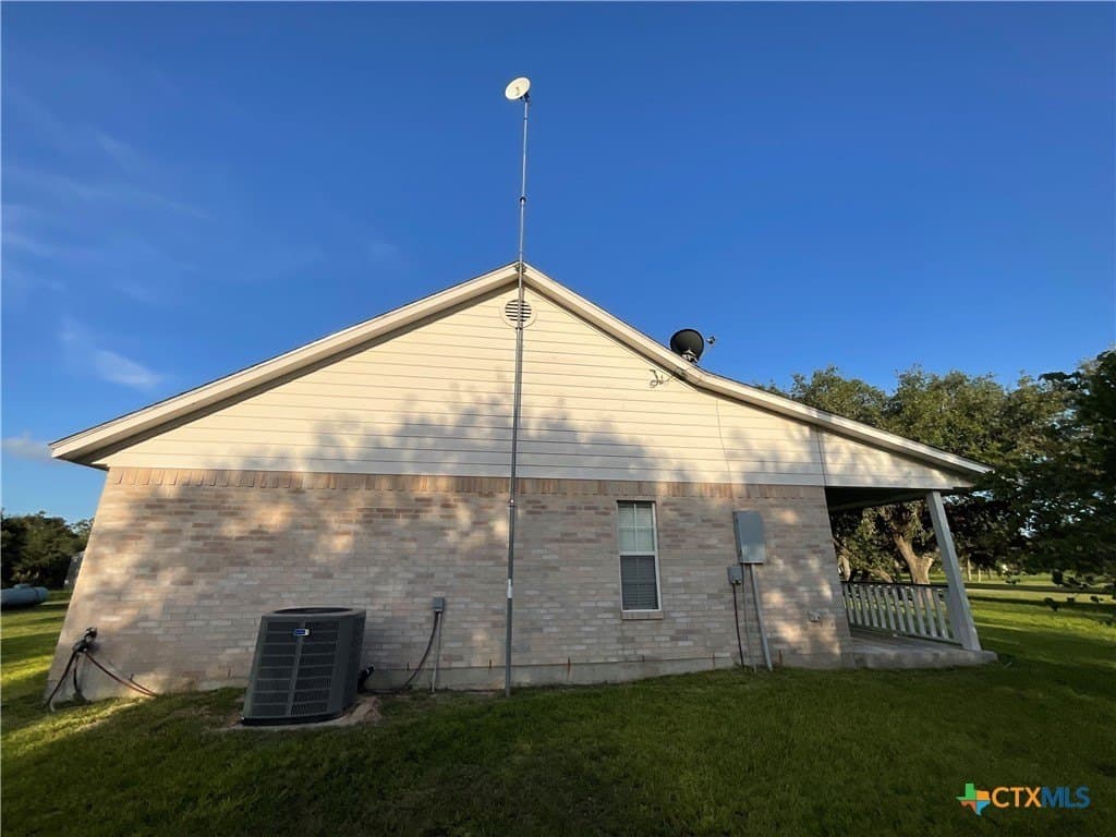 23.25 acres in DeWitt County - photo 18