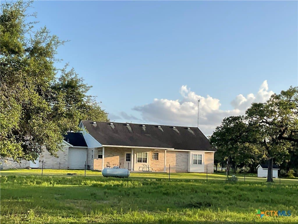 23.25 acres in DeWitt County - photo 12