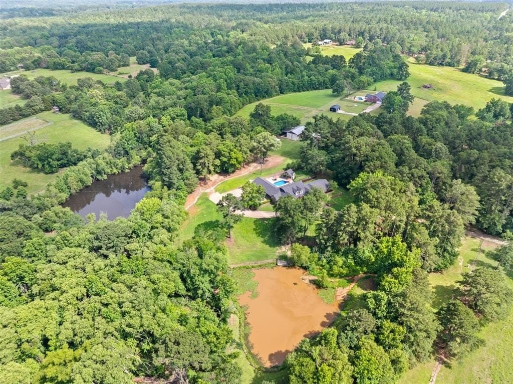 35.92 acres in Smith County - photo 4
