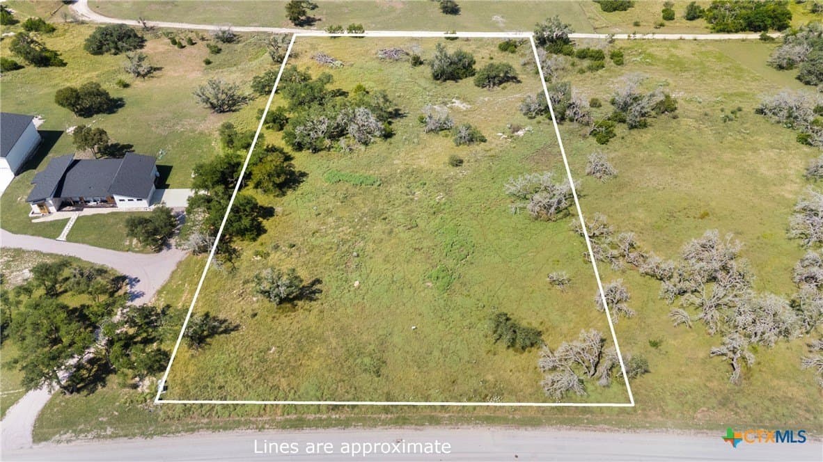 3.01 acres in Gillespie County - photo 9