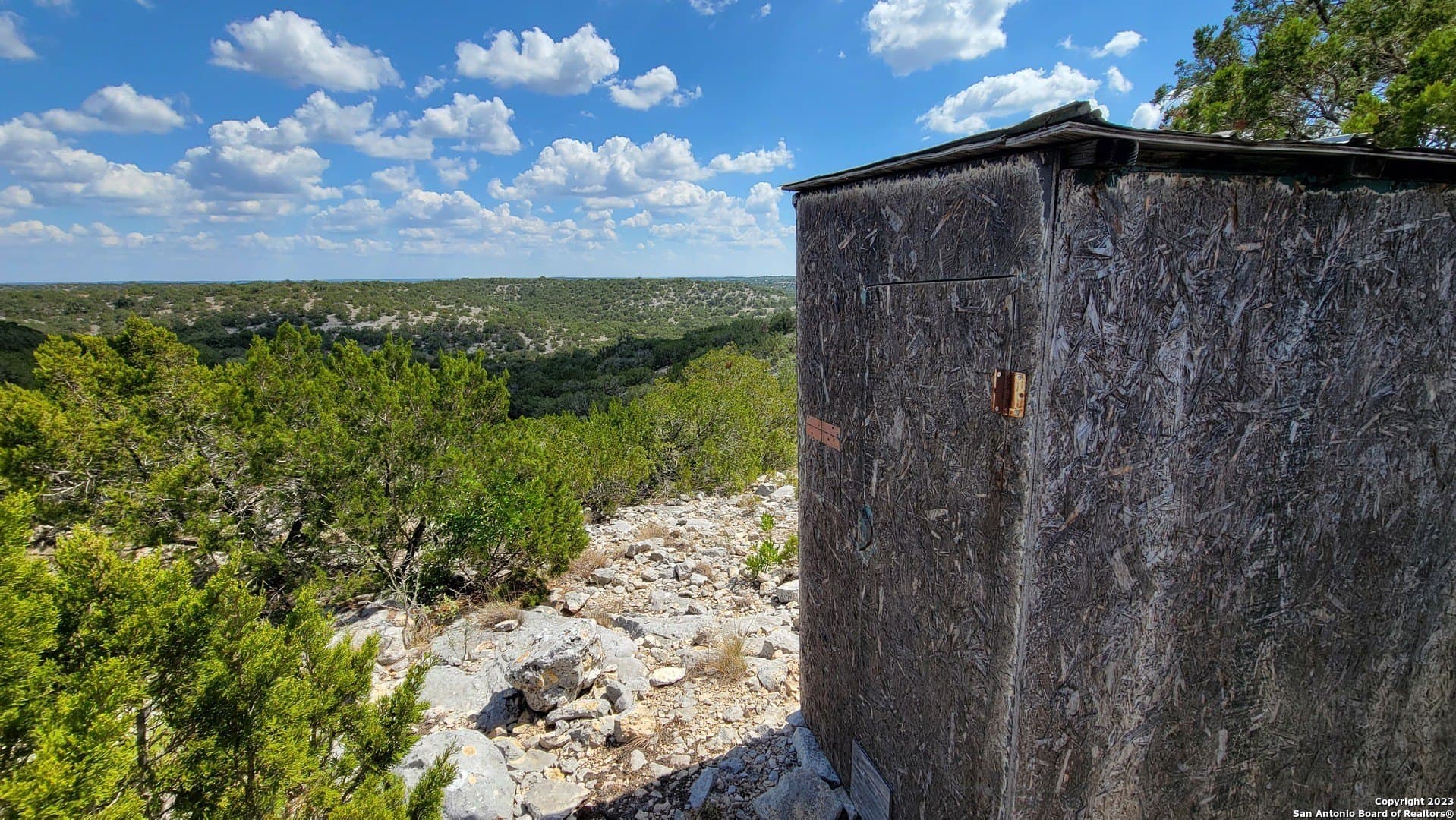 57.84 acres in Edwards County - photo 5