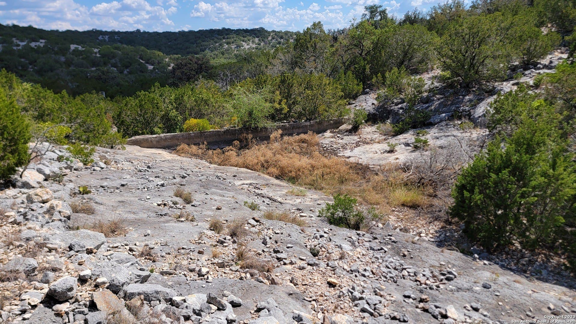 57.84 acres in Edwards County - photo 9