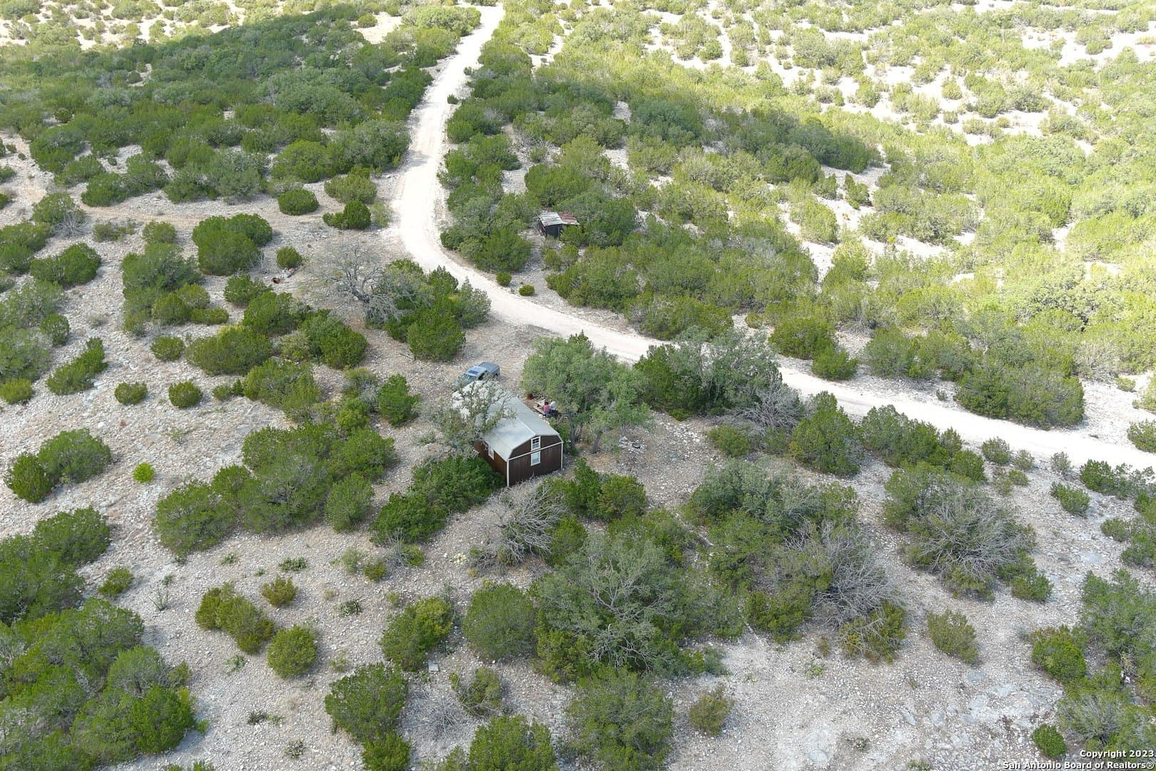 57.84 acres in Edwards County - photo 17