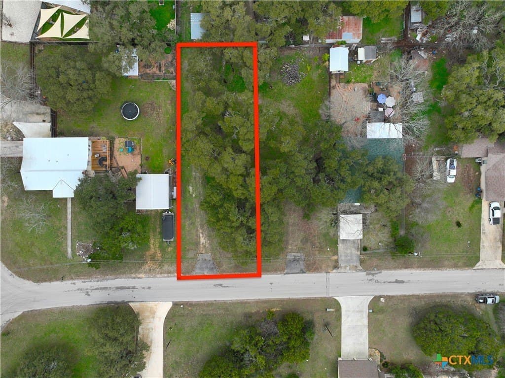 0.23 acres in Comal County - photo 6