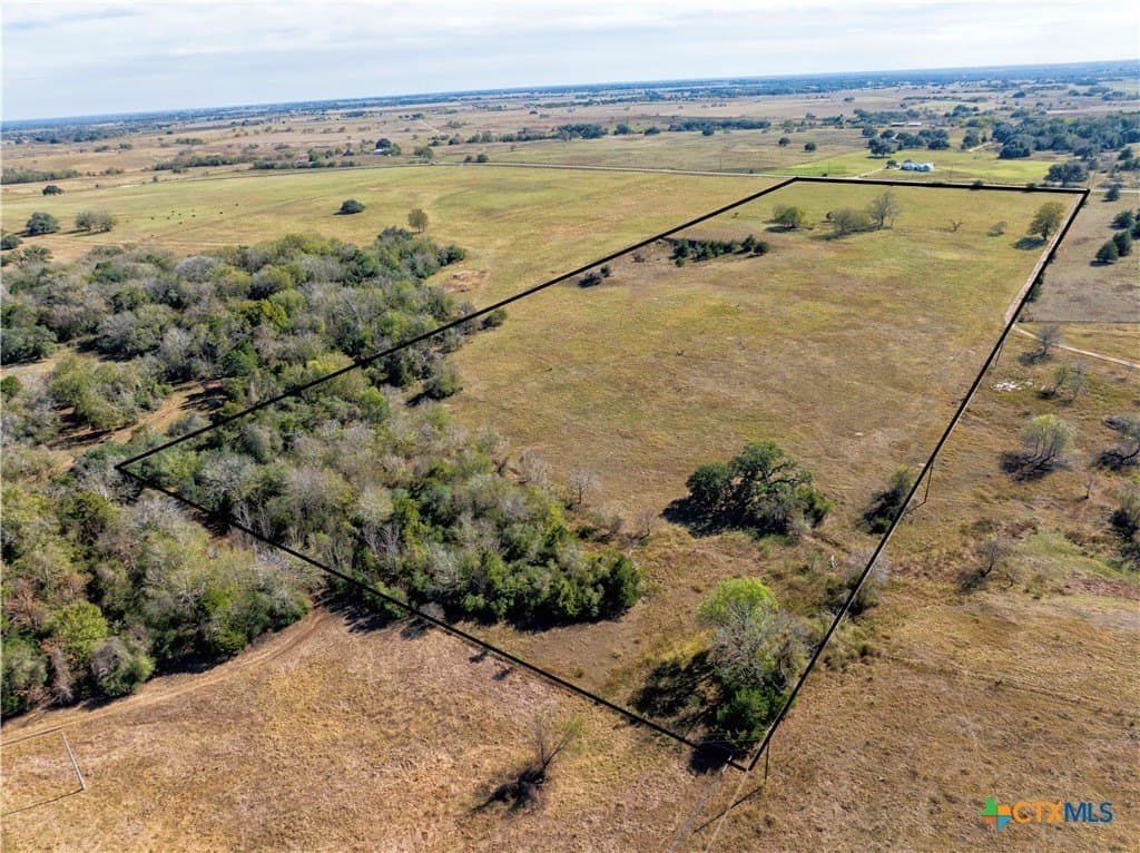 25.58 acres in Lavaca County - photo 3