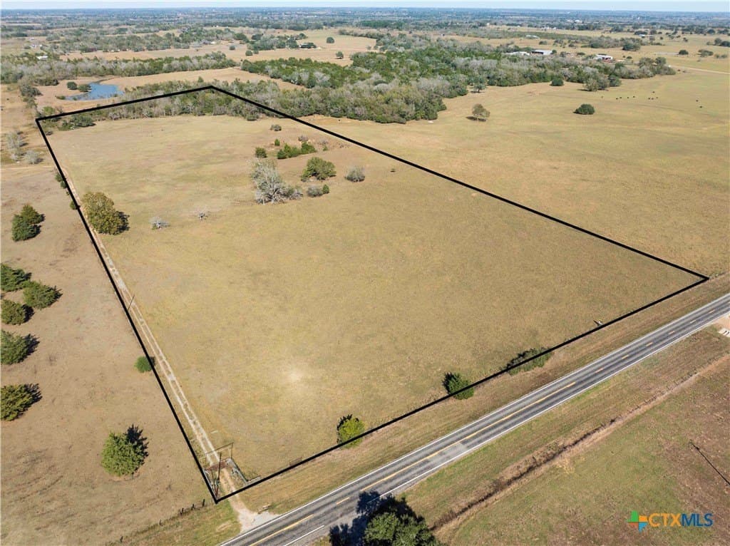 25.58 acres in Lavaca County - photo 4