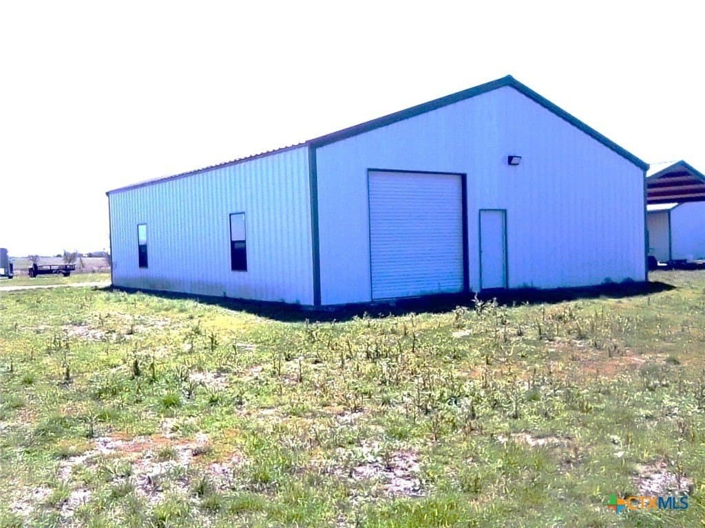 25 acres in McLennan County - photo 2
