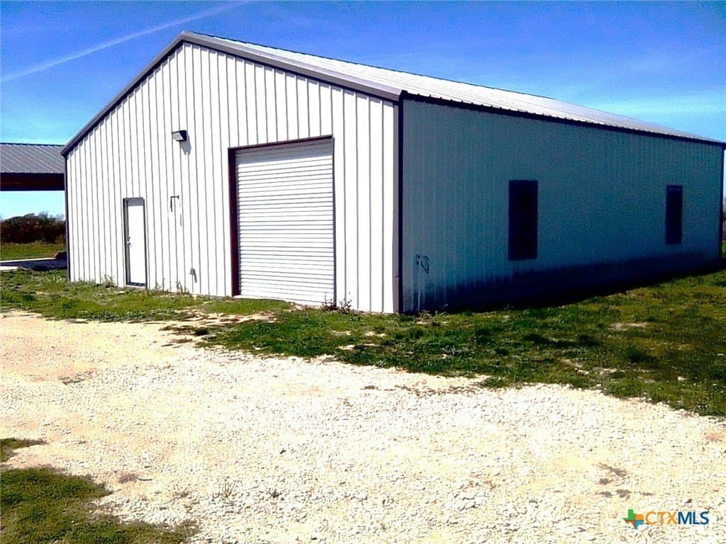 25 acres in McLennan County - photo 3