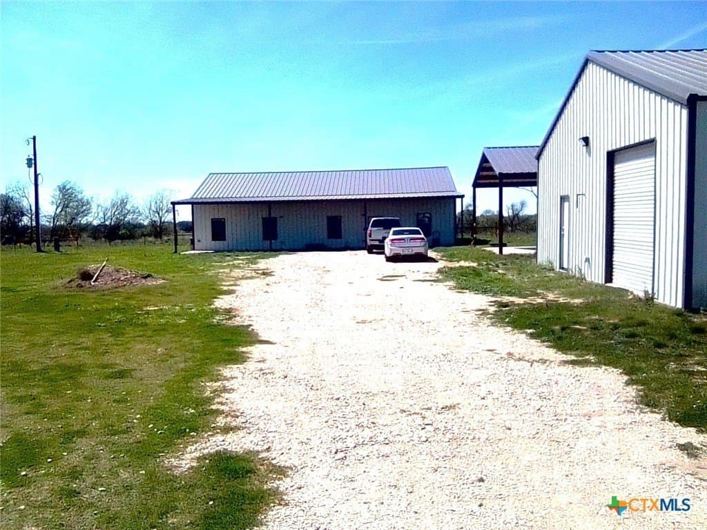 25 acres in McLennan County - photo 4