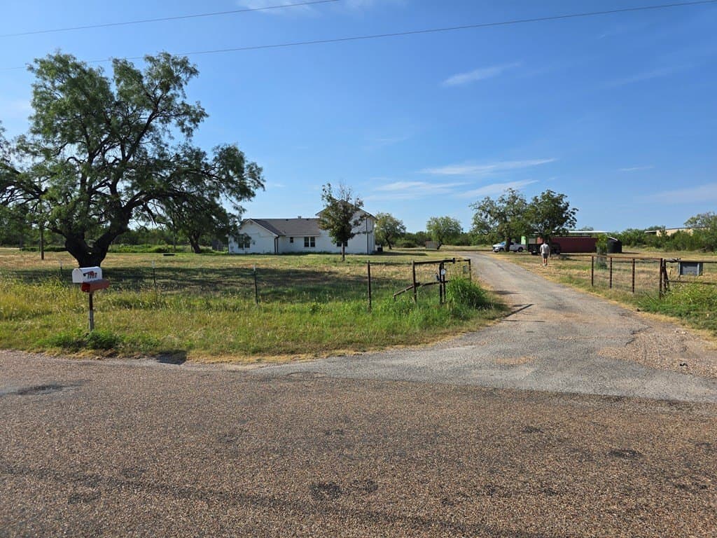 10.34 acres in Tom Green County - photo 4