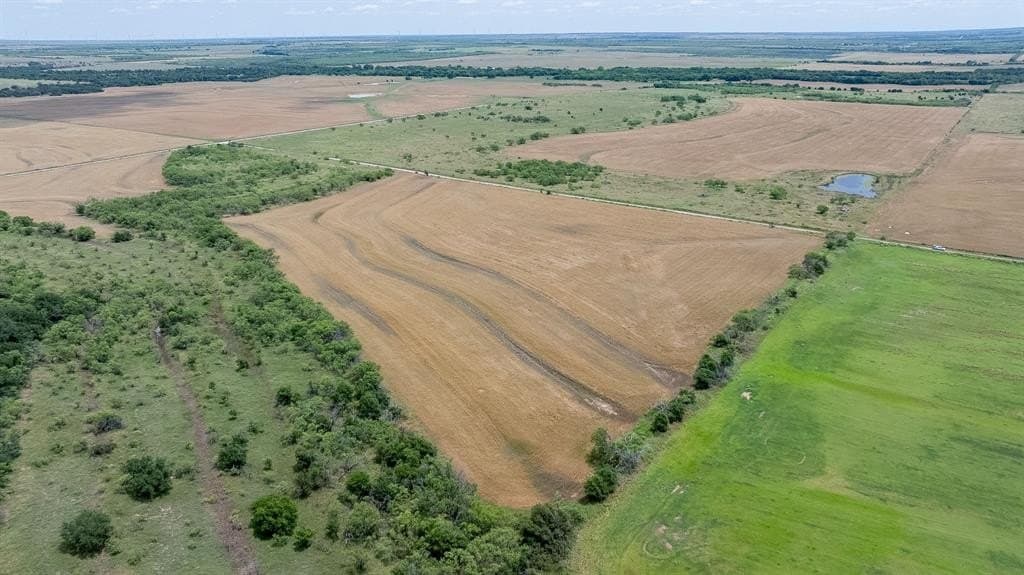10 acres in Young County - photo 8