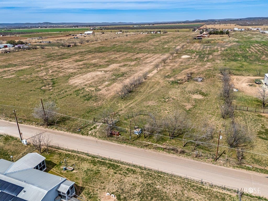 33.18 acres in Tom Green County - photo 2