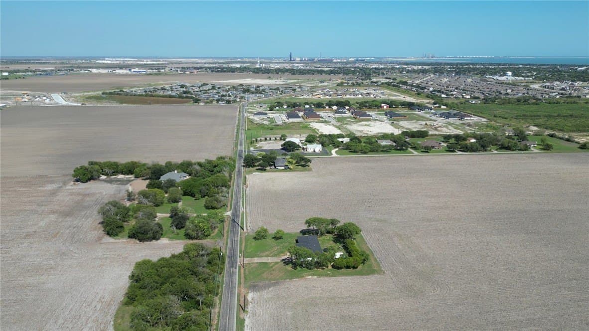 1.92 acres in San Patricio County - photo 8
