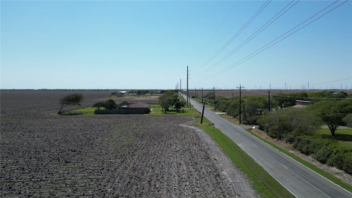 1.92 acres in San Patricio County - photo 5