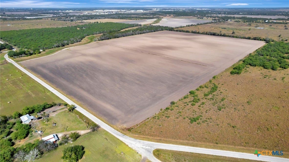 57.54 acres in Victoria County - photo 12