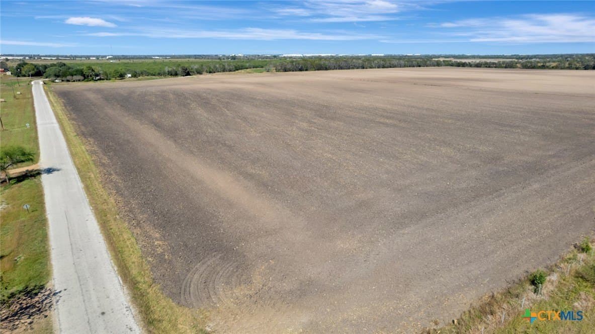 57.54 acres in Victoria County - photo 11