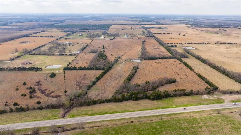 567.14 acres in Lamar County - photo 9