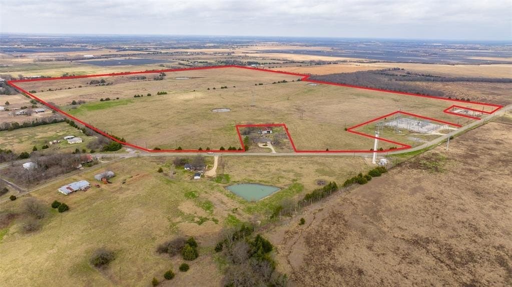 567.14 acres in Lamar County - photo 2
