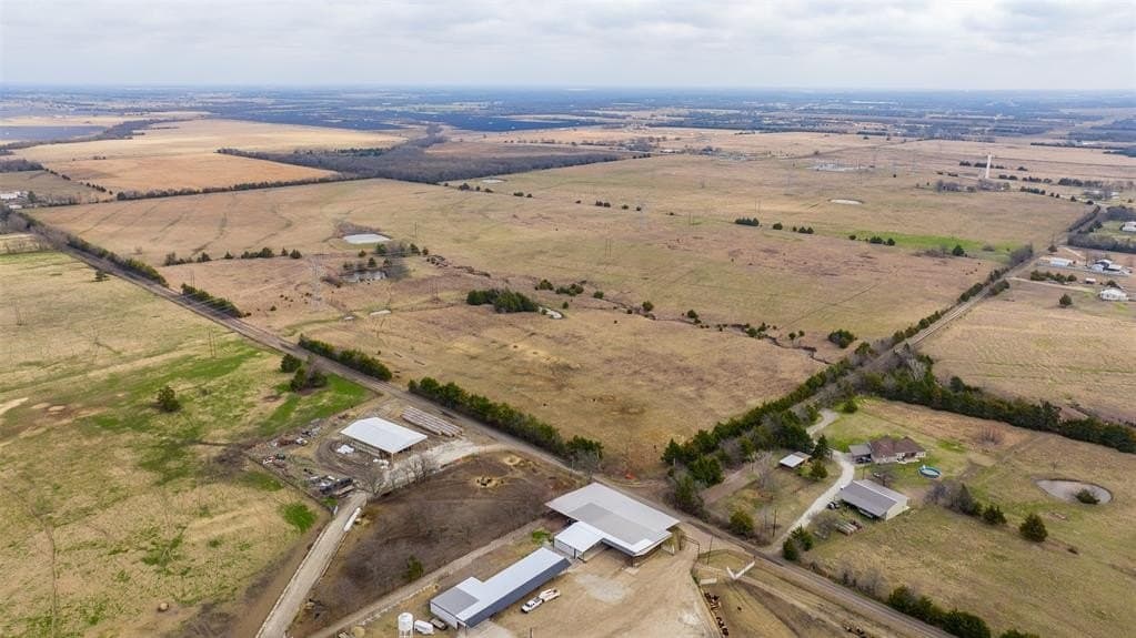 567.14 acres in Lamar County - photo 5