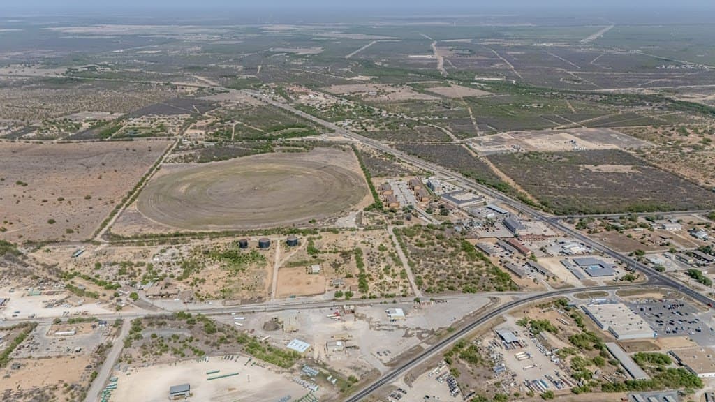 384,112 acres in Dimmit County - photo 46