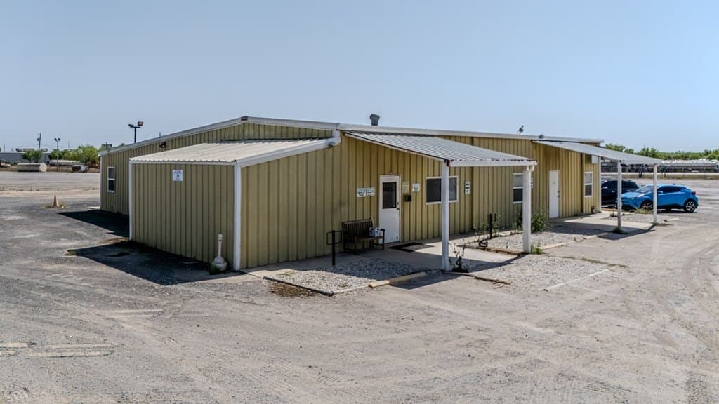 384,112 acres in Dimmit County - photo 8