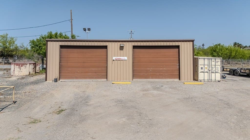 384,112 acres in Dimmit County - photo 12