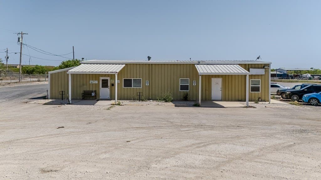384,112 acres in Dimmit County - photo 11