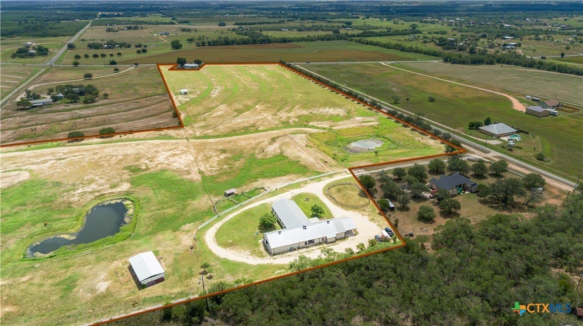 32.32 acres in Guadalupe County - photo 2