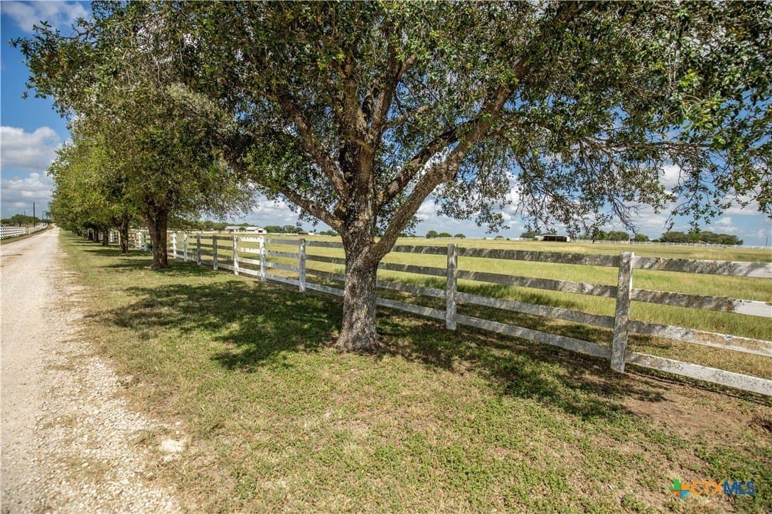 32.32 acres in Guadalupe County - photo 13