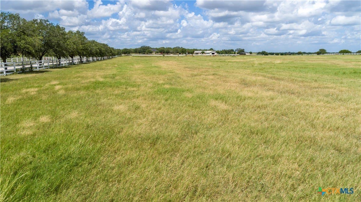 32.32 acres in Guadalupe County - photo 10