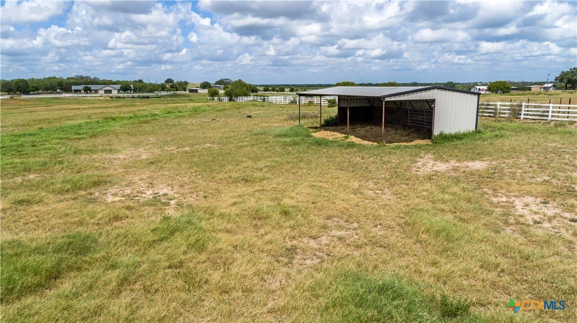 32.32 acres in Guadalupe County - photo 9