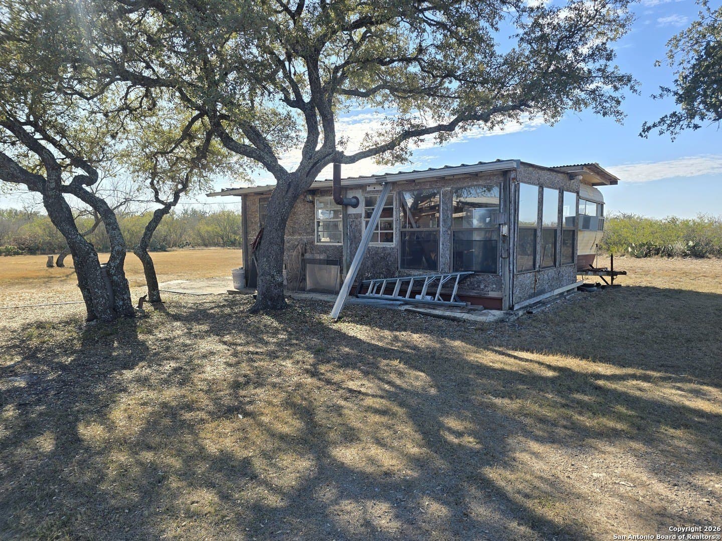 40.33 acres in Uvalde County - photo 3