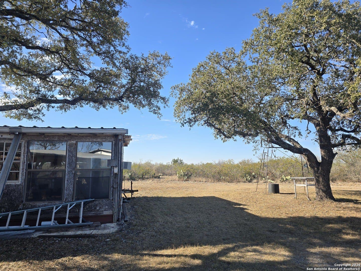 40.33 acres in Uvalde County - photo 4