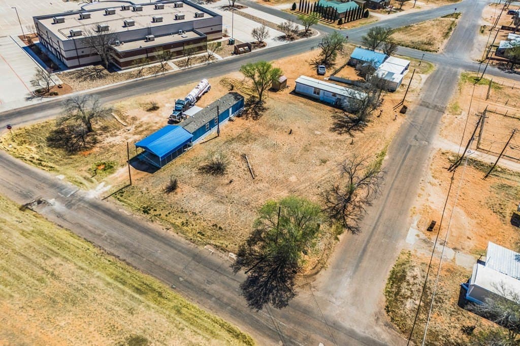 0.26 acres in Gaines County - photo 4