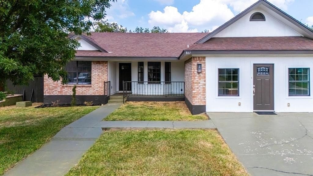 861 Ceniza Drive