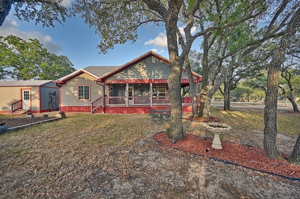 1066 County Road 233