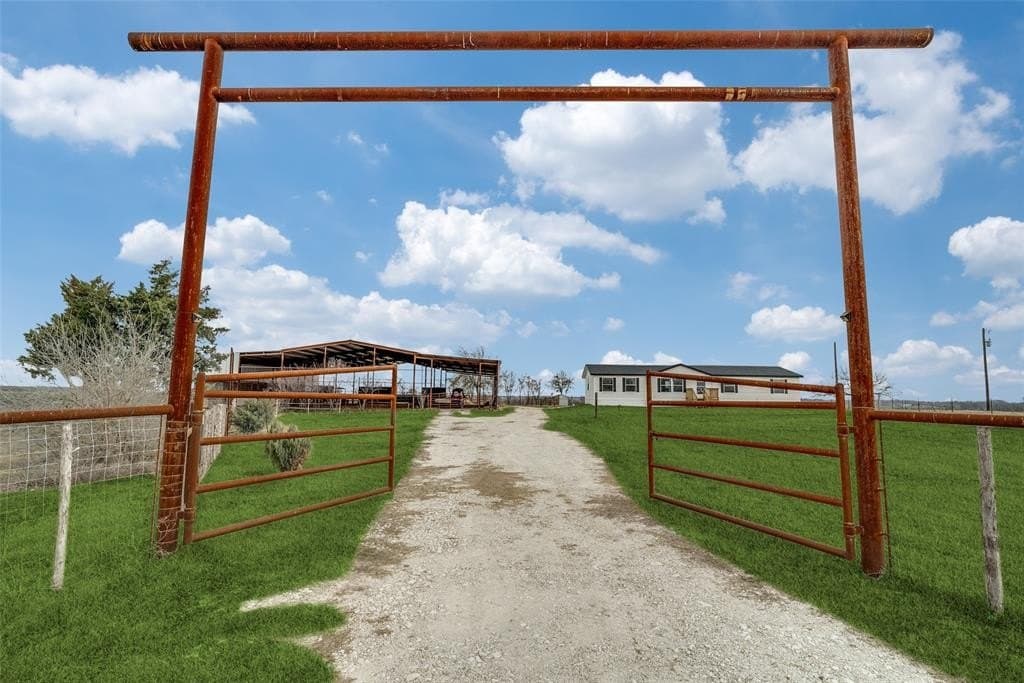 16.5 acres in Hill County - photo 4