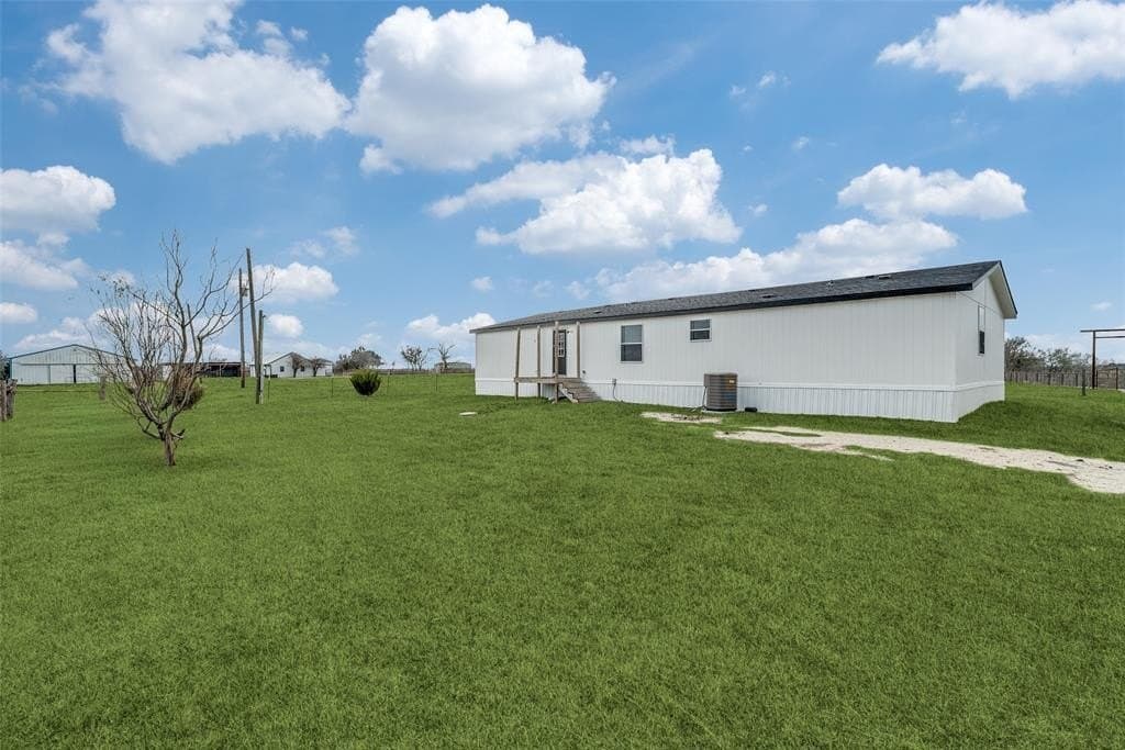 16.5 acres in Hill County - photo 6
