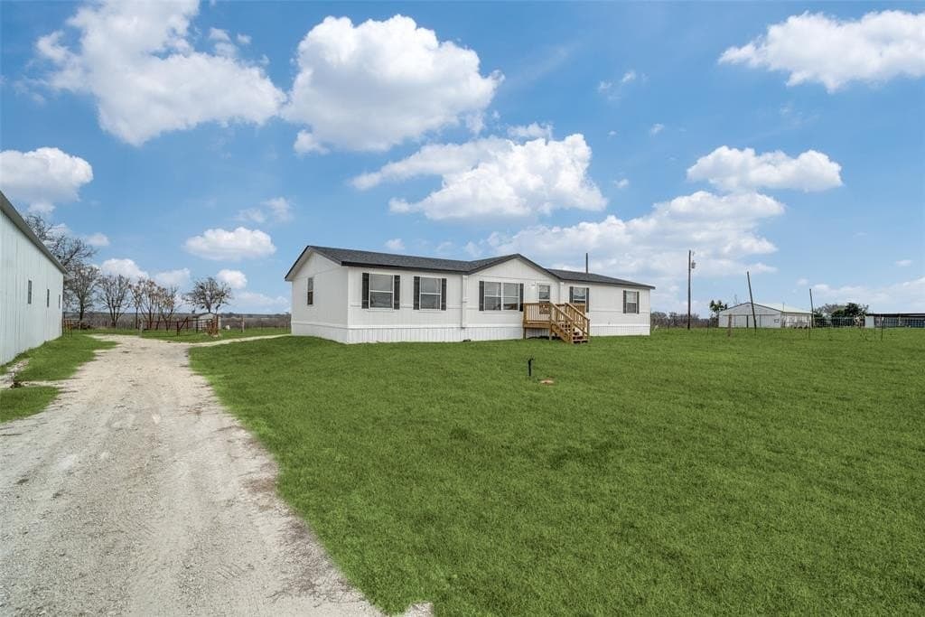 16.5 acres in Hill County - photo 5