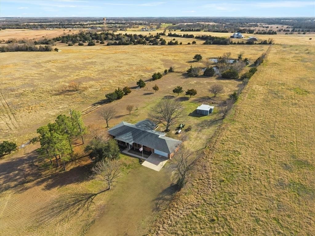 32.35 acres in Hunt County - photo 37