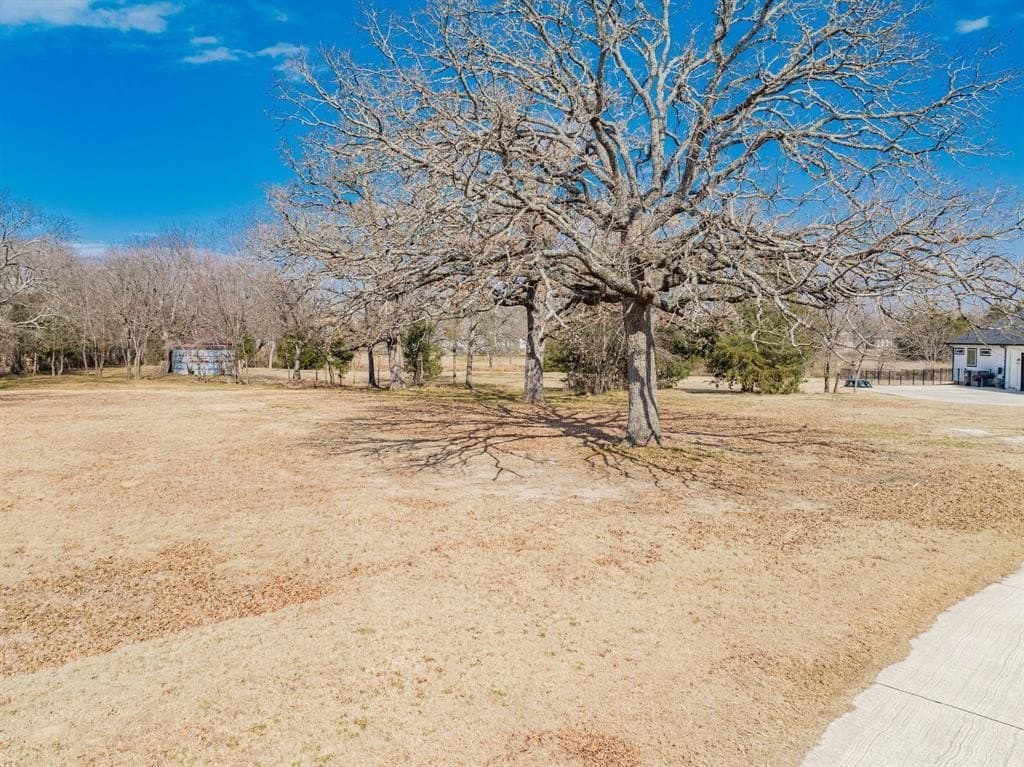 1.41 acres in Hunt County - photo 11