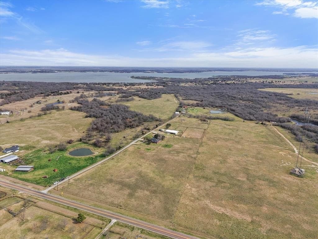 16.32 acres in Navarro County - photo 3