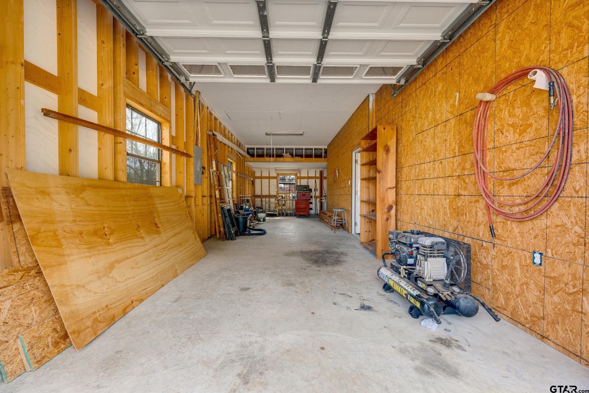 10 acres in Smith County - photo 35