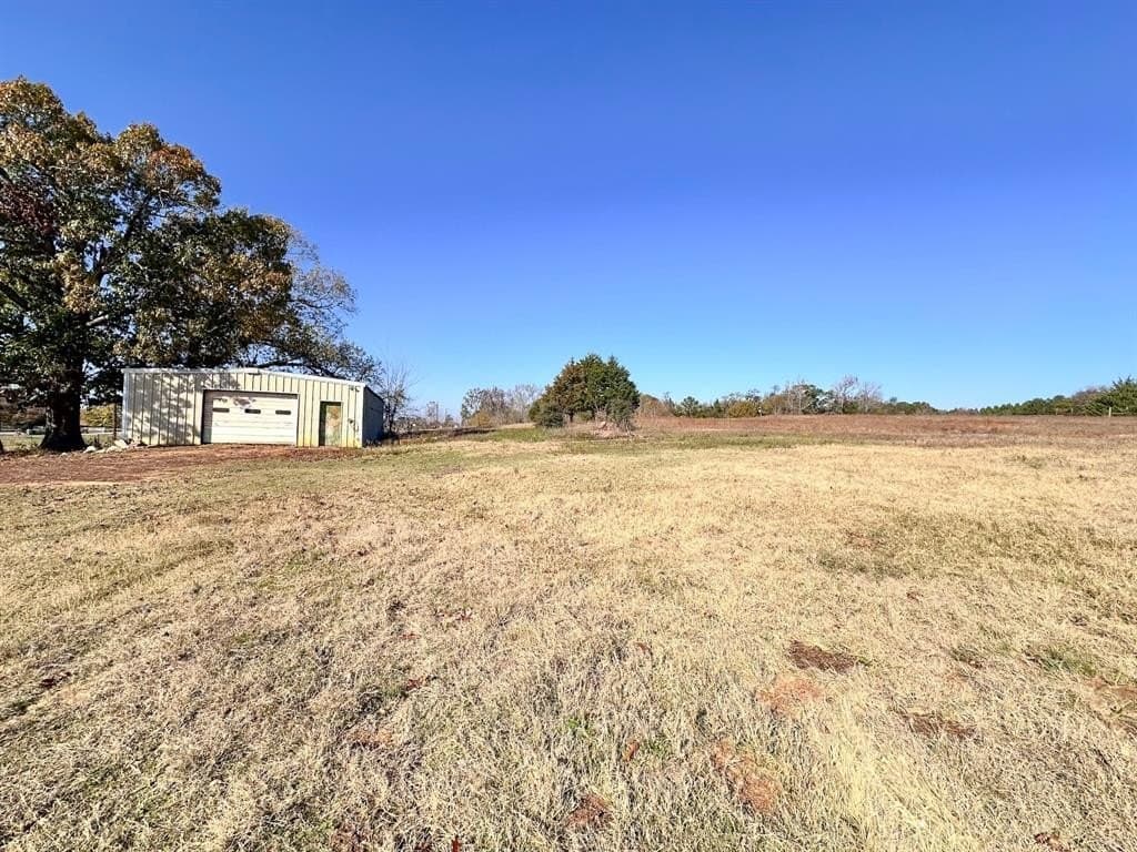 19.9 acres in Henderson County - photo 27
