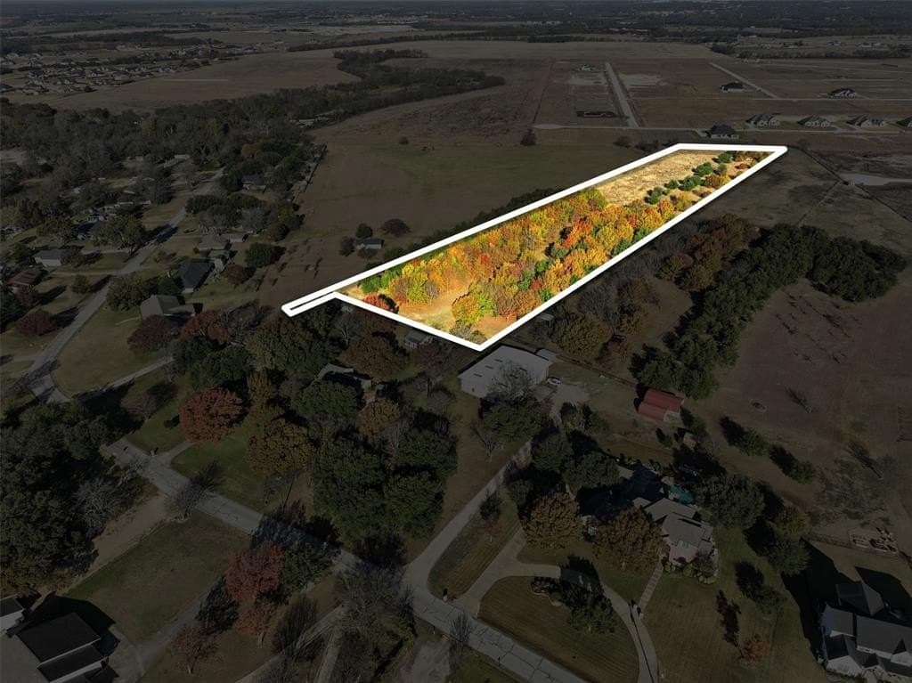 7.91 acres in Ellis County - photo 5