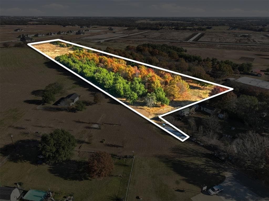 7.91 acres in Ellis County - photo 14
