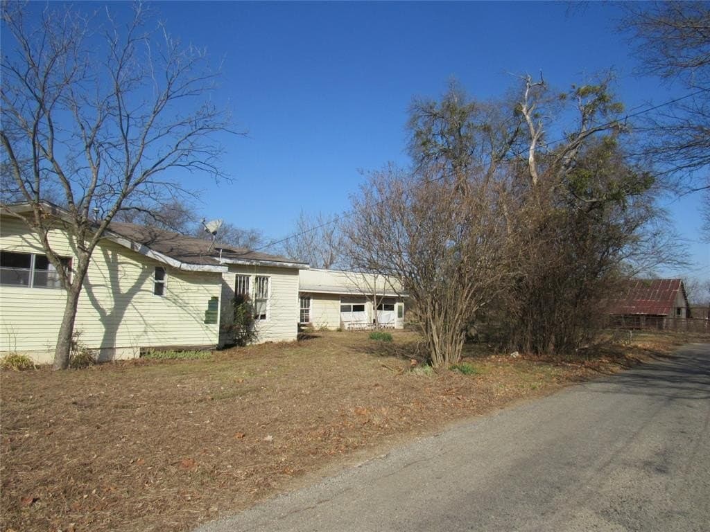 0.64 acres in Grayson County - photo 7